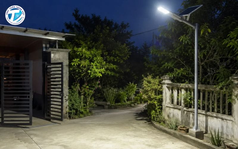 Đèn năng lượng mặt trời cho cổng và lối đi